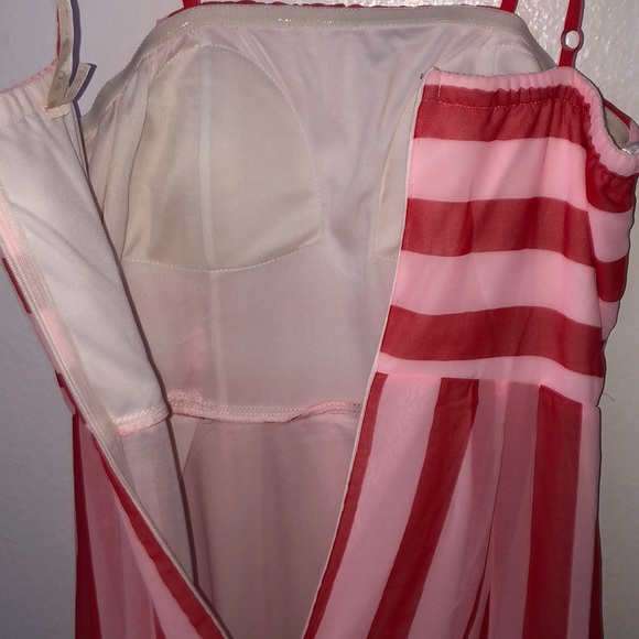 RED STRIPED MAXI DRESS SIZE S - Picture 5 of 7